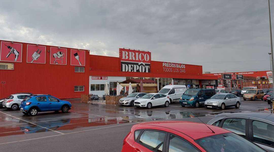 La tienda de Brico Depot en Quart de Poblet celebra su quinceavo aniversario