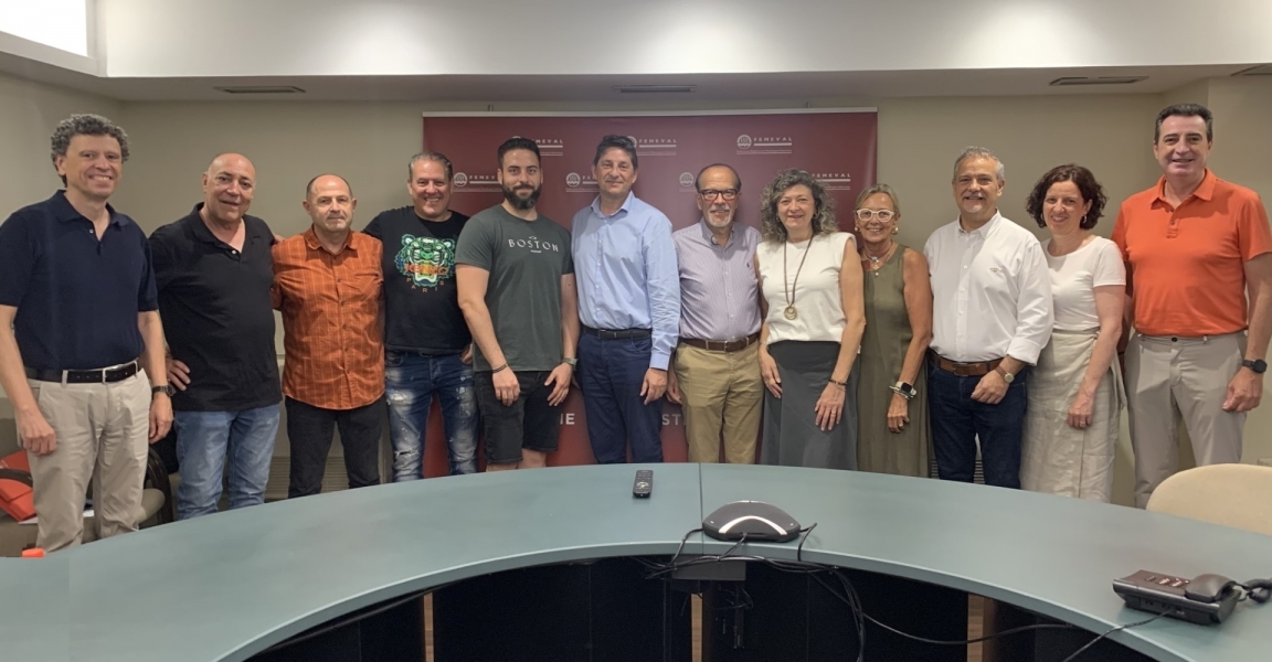 Patronal y sindicatos firman el principio de acuerdo del Convenio de Comercio del Metal de Valencia