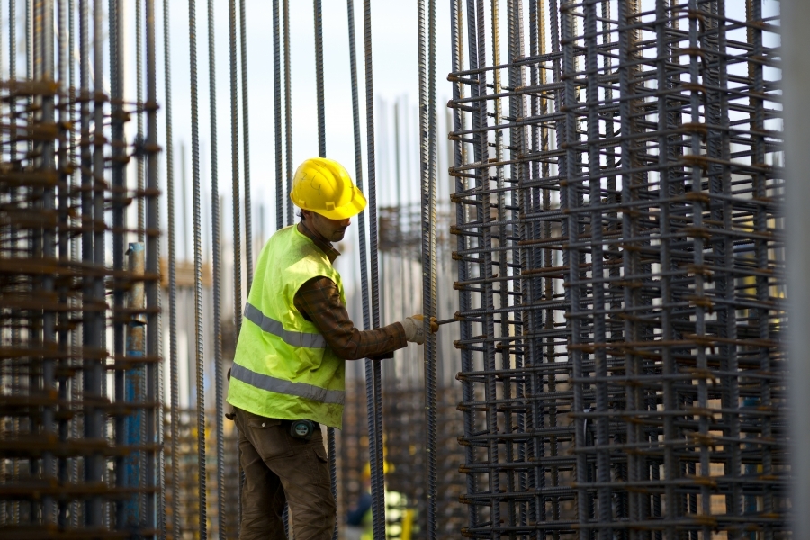El coste en alza de materias primas afecta a la contratación en la construcción