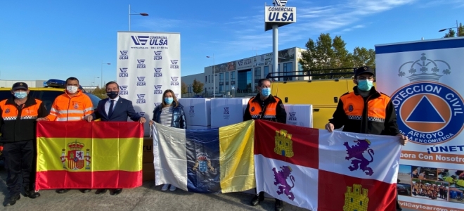 Comercial ULSA dona material de seguridad y vestuario para La Palma