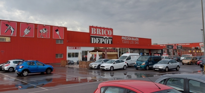 La tienda de Brico Depot en Quart de Poblet celebra su quinceavo aniversario