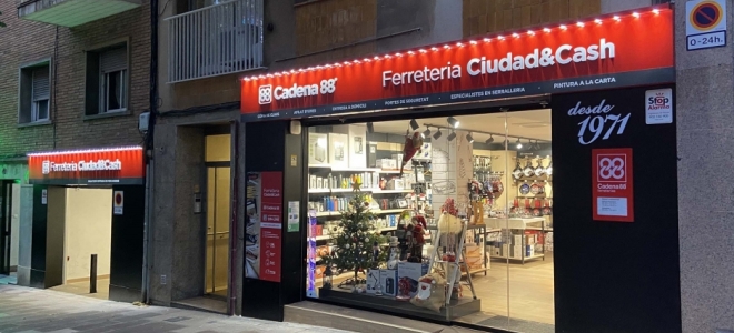 Ferretería Ciudad&Cash consolida su futuro en Barcelona con Cadena88